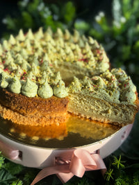 Cheesecake copt cu fistic 1,5 kg