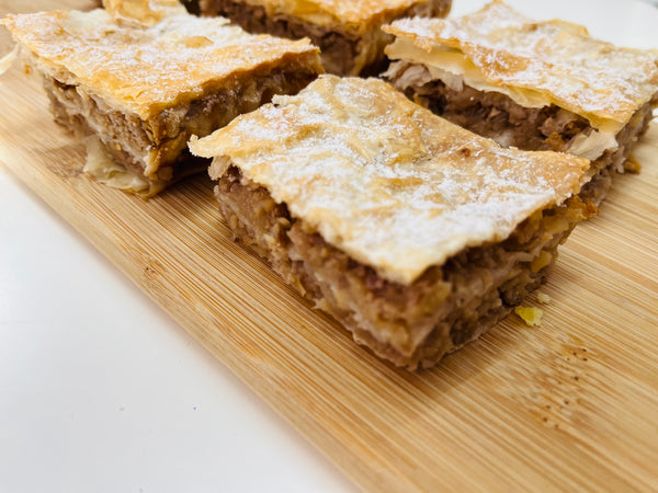 Placinta cu mere si nuca la tava